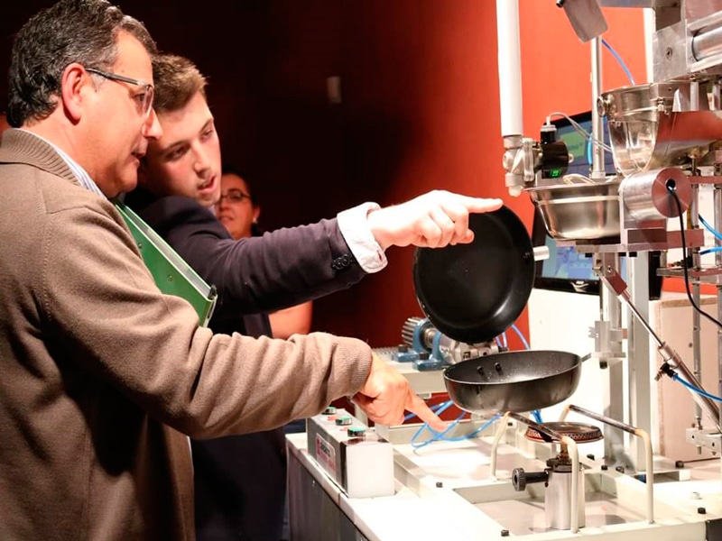 Divulgaciencia programa un taller de ciencia para adultos mañana sábado