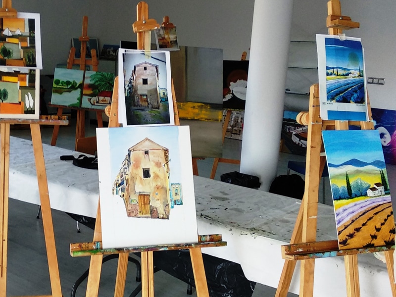 Los alumnos del ‘Taller de pintura’ exponen sus obras en Arnedo