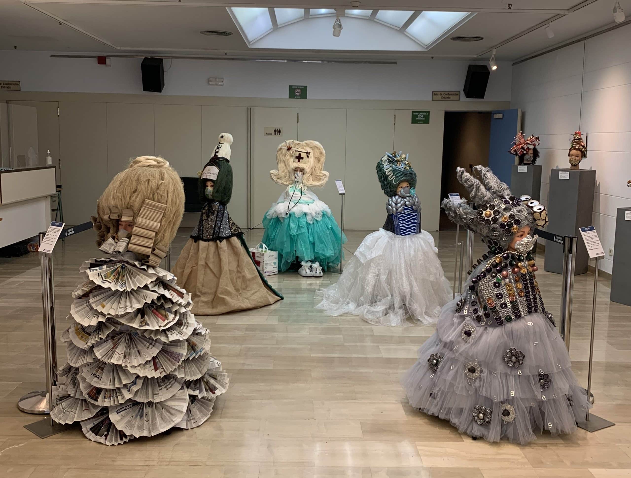 El Centro Fundación Caja Rioja Arnedo exhibe la exposición de tocados elaborados con verduras ‘Naturalmente sostenible’