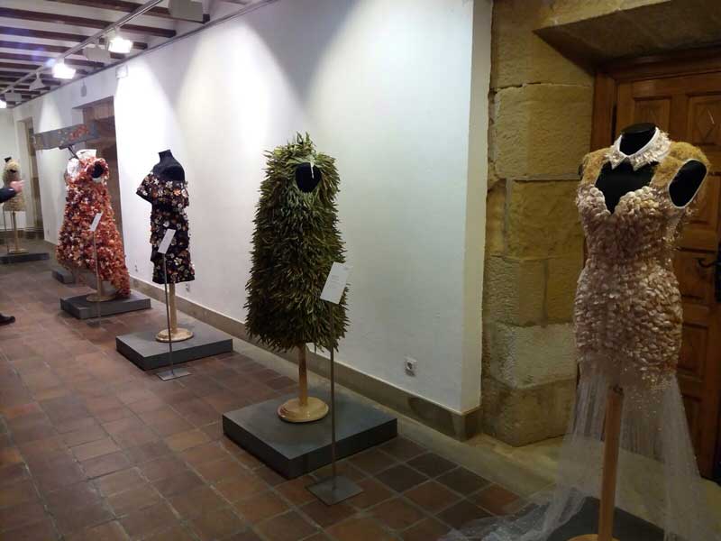 Llega al Centro de Haro la exposición “Verduras de moda”