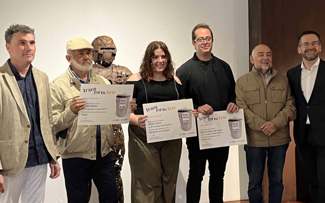 ‘Éxodo’, de Paco Checa y ‘Me quiere, no me quiere’, de Laura Navarro, son las obras ganadoras del XIV certamen