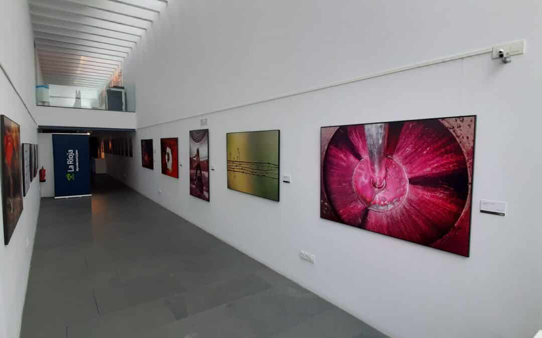 El Centro de la Emigración Riojana de Torrecilla en Cameros acoge la exposición del XXV Concurso de Fotografía ‘El Rioja y los 5 Sentidos’