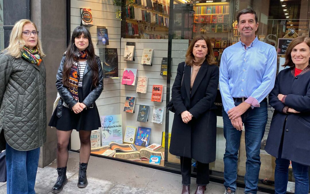Diez librerías de La Rioja participan en #Divulgaciencia24 a través de la exposición de libros, juegos y objetos para la divulgación científica