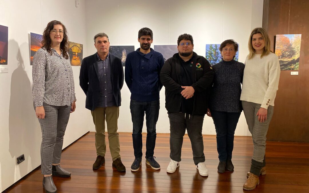 El Centro Fundación Caja Rioja Gran Vía acoge la exposición “Iluminando sonrisas”, una muestra solidaria a beneficio de FARO