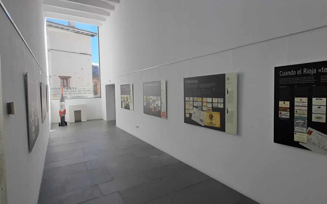La exposición “El Rioja de etiqueta” puede visitarse en el Centro de la Emigración Riojana de Torrecilla en Cameros gracias al programa “Aprender”