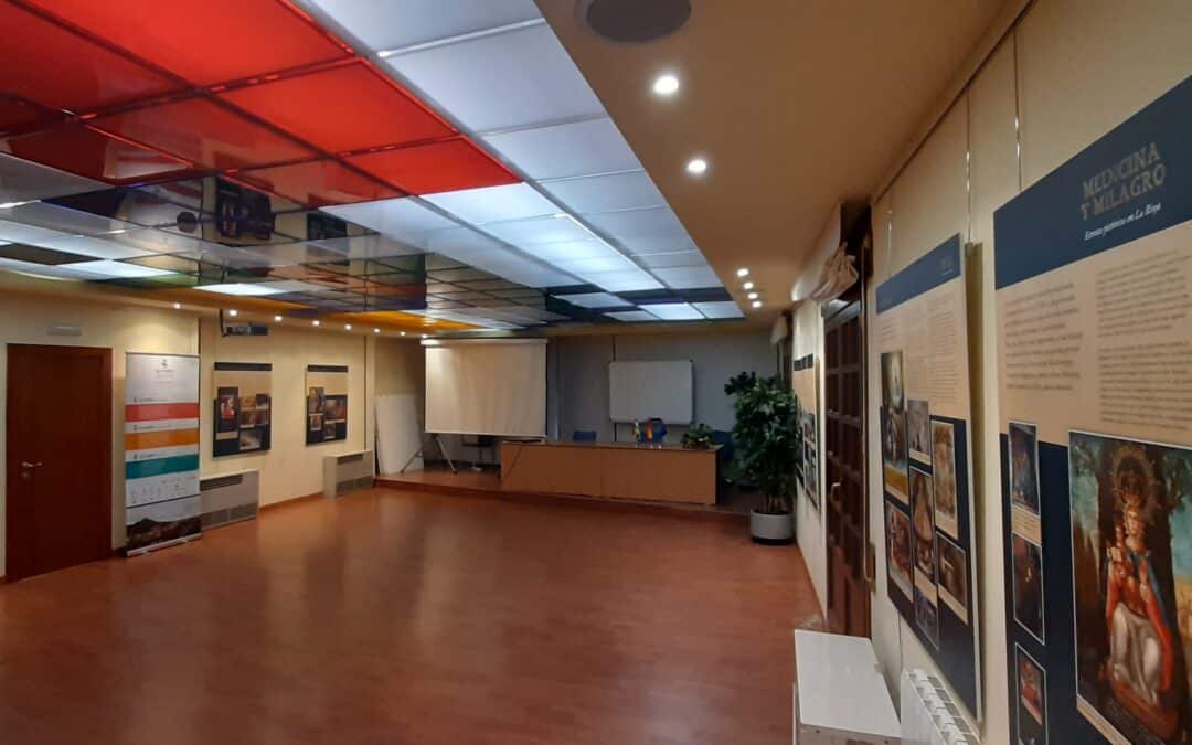 El Salón de Actos del Ayuntamiento de Ribafrecha cuelga la exposición “Medicina y milagro. Exvotos pictóricos en La Rioja”