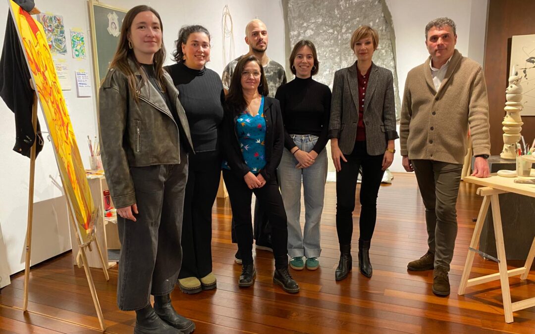 El Centro Fundación Caja Rioja Gran Vía acoge la muestra “Arte sucio. Del taller a la sala de exposiciones”, del colectivo Amalgama