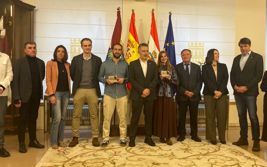 Esther Lorente Peñalva es la ganadora del XVII Premio De Buena Fuente con el relato «Las niñas de La Rosaleda»