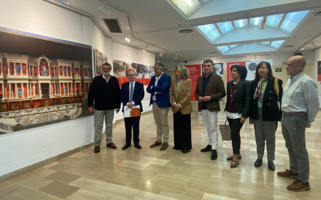 La exposición «Theatrum mundi» muestra en el Centro Fundación Caja Rioja Calahorra la historia del Teatro Clásico de Mérida